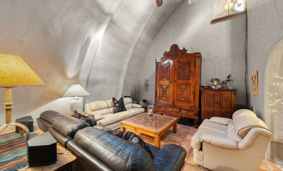 More Photos Of 1935 E Joy Ranch Rd, Phoenix Specialty For Sale