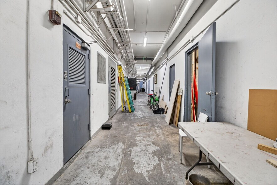 More Photos Of 1220-1220 Washington Ave, Miami Beach Restaurant For Lease