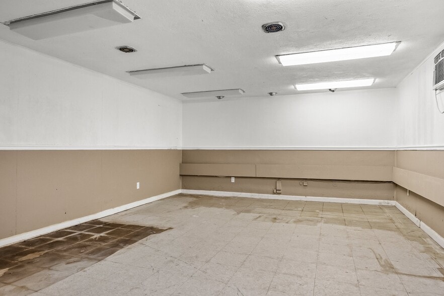 More Photos Of 122 Haddon Ave, Collingswood Office For Sale