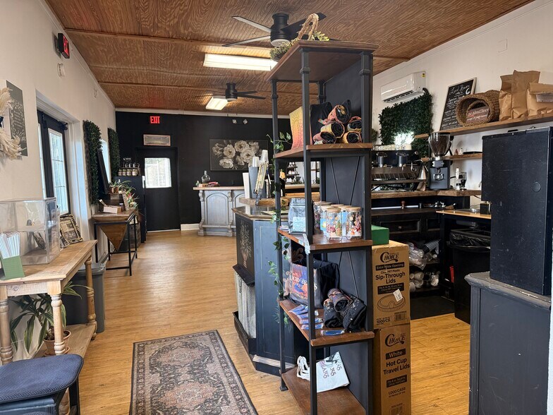 More Photos Of 1480 E Michigan St, Orlando Freestanding For Sale