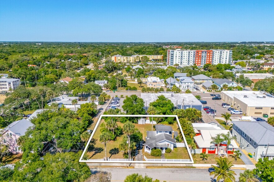 More Photos Of 2106 Vernon Pl, Melbourne Flex For Sale