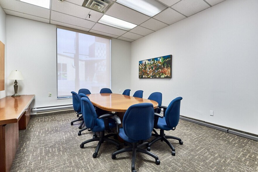 More Photos Of 50 Richmond St E, Oshawa Apartments For Sale