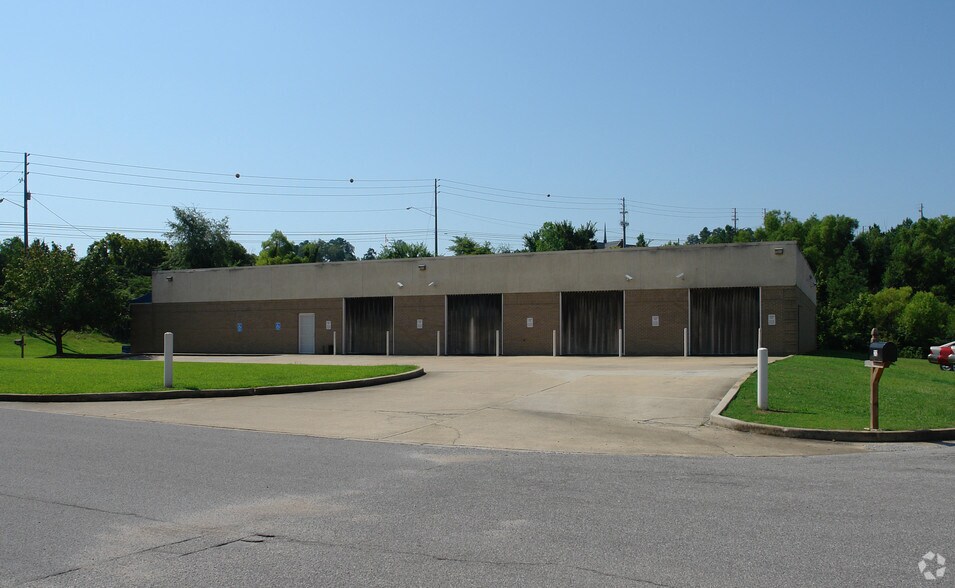 More Photos Of 220 W Oxmoor Rd, Birmingham Light Distribution For Lease