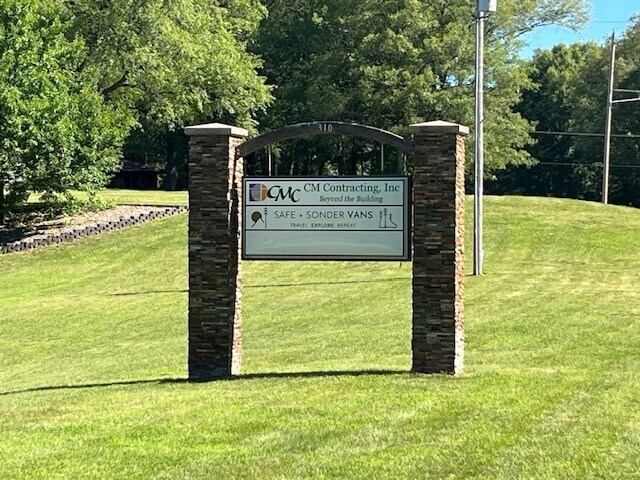 More Photos Of 310 Custer Dr, Battle Creek Medical For Lease