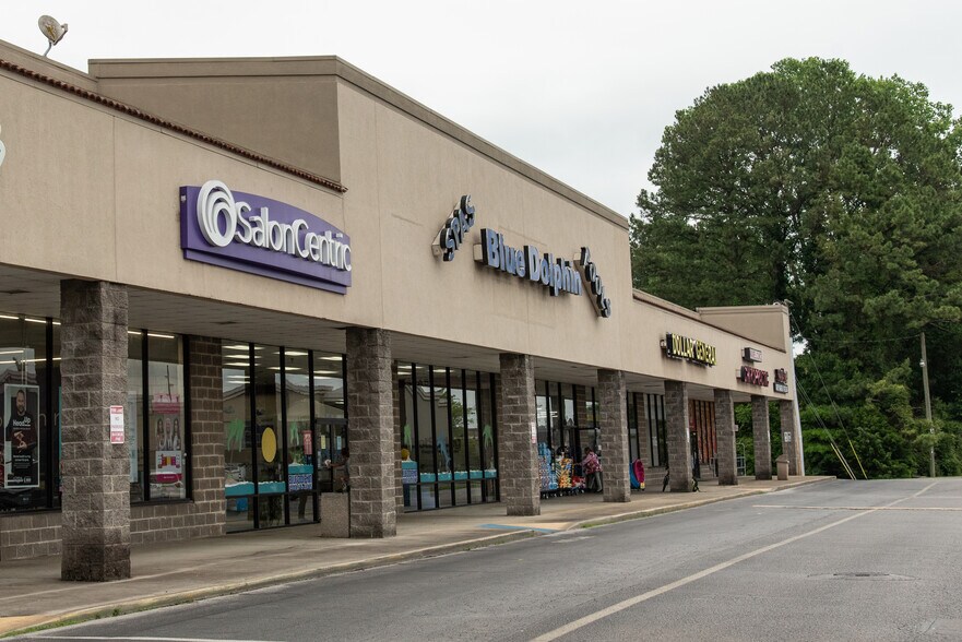 More Photos Of 1000 Beltline Rd, Decatur Unknown For Lease