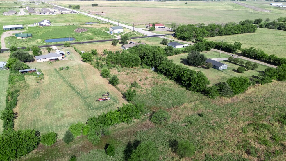 More Photos Of 4433 FM 1565, Caddo Mills Flex For Sale