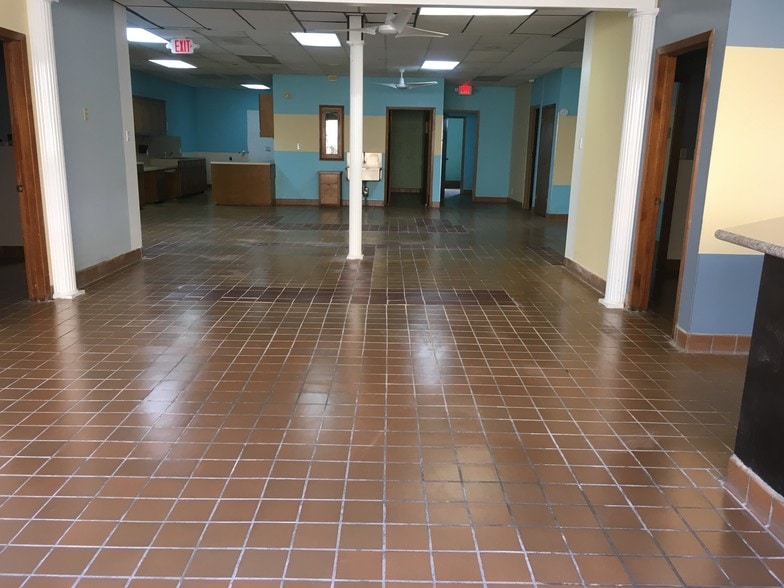 More Photos Of 11001 Fondren Rd, Houston Freestanding For Lease