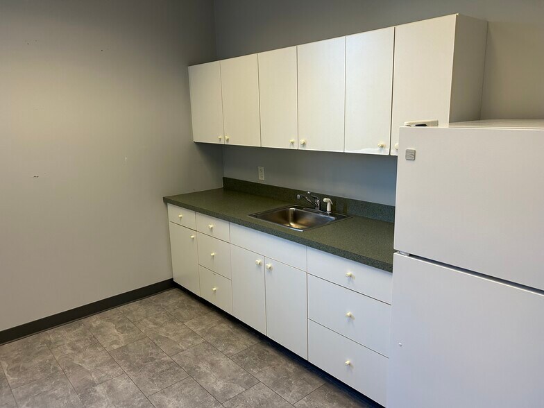 More Photos Of Route 31 N @ Denow Rd, Hopewell Unknown For Lease