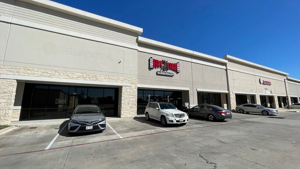 More Photos Of 7636 Harwin Dr, Houston Storefront For Sale