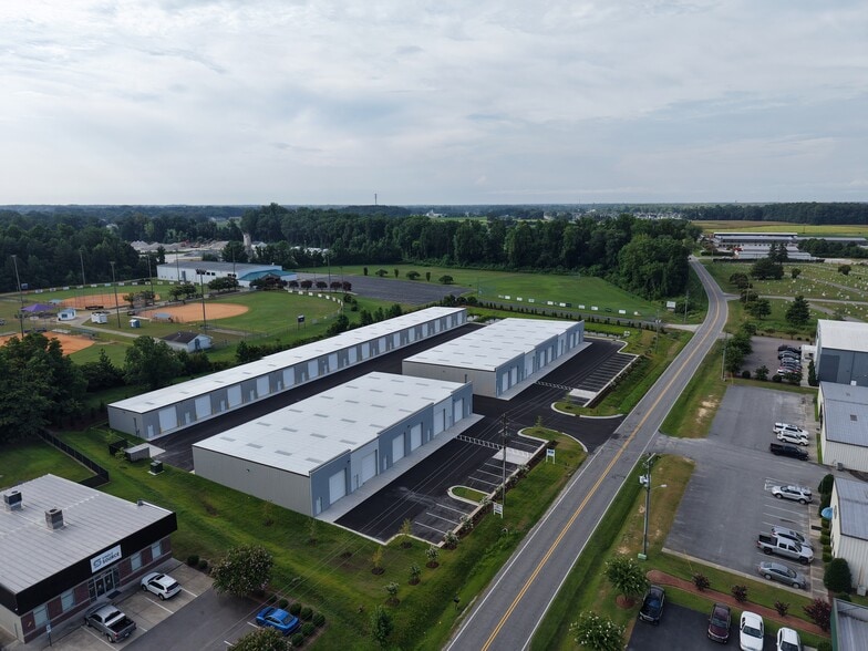 More Photos Of 4771 Reedy Branch Rd, Winterville Warehouse For Lease