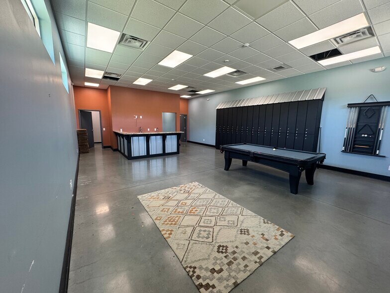 More Photos Of 2195 1st Ave, Opelika Office For Sale