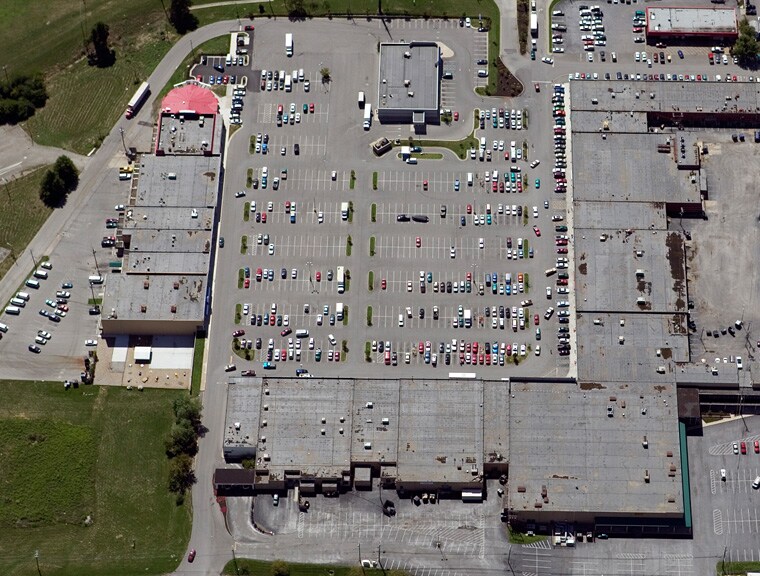 More Photos Of 1301 Winchester Rd, Lexington Unknown For Lease