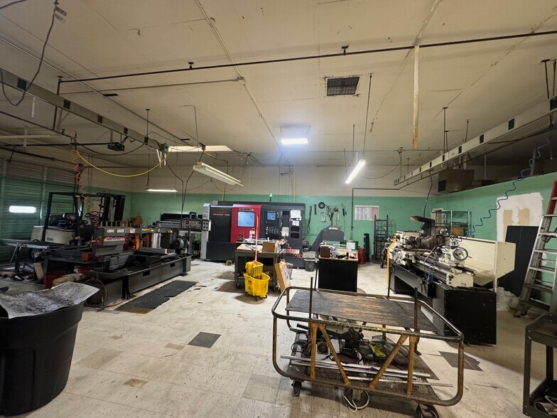 More Photos Of 11900 Upham St, Broomfield Warehouse For Sale