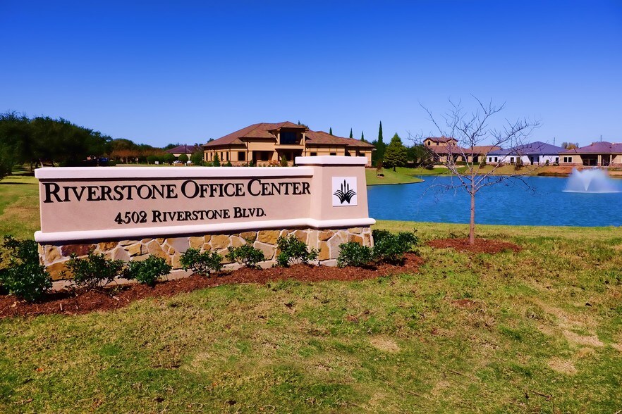 More Photos Of 4502 Riverstone Blvd, Missouri City Office For Lease