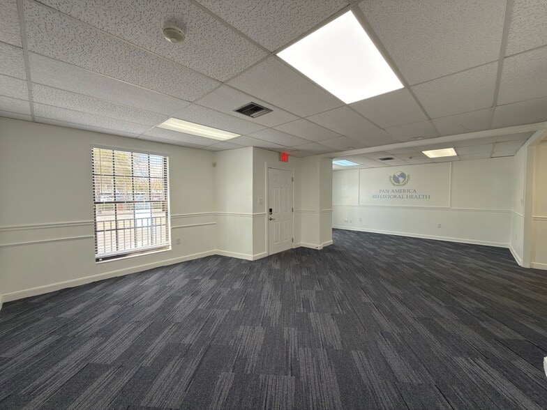 More Photos Of 1527 S Orange Ave, Orlando Medical For Lease