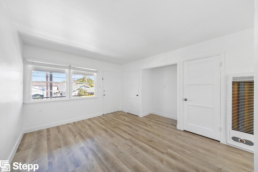 More Photos Of 4130 E 10th St, Long Beach Apartments For Sale