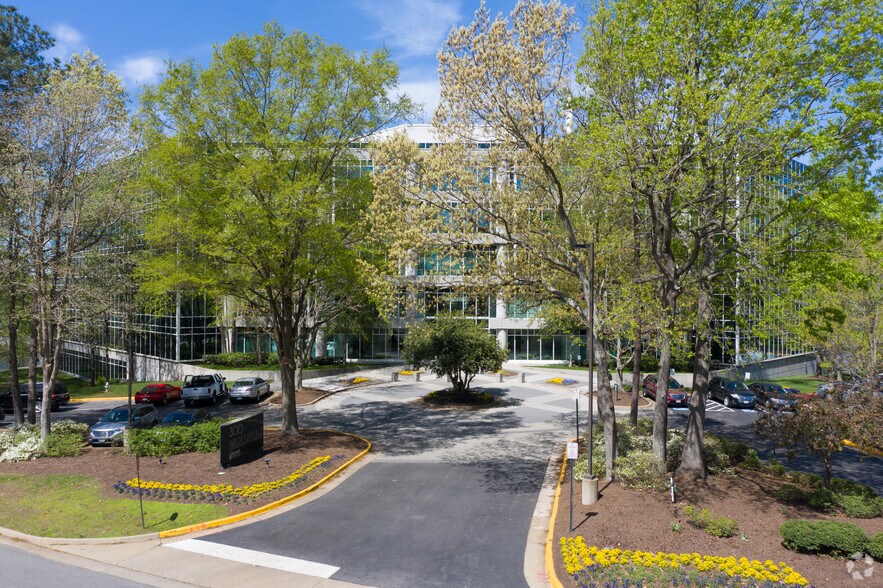 More Photos Of 300 Arboretum Pl, Richmond Office For Lease