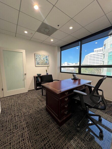 More Photos Of 201 Santa Monica Blvd, Santa Monica Office For Lease