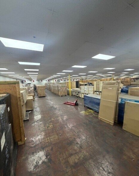 More Photos Of 10860 Rockley Rd, Houston Warehouse For Sale