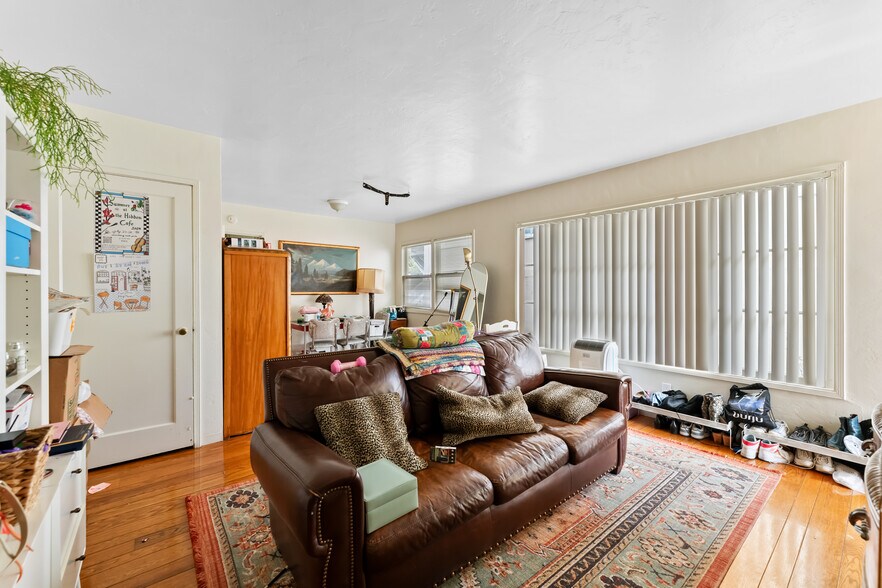 More Photos Of 1841-1843 Cedar St, Berkeley Apartments For Sale