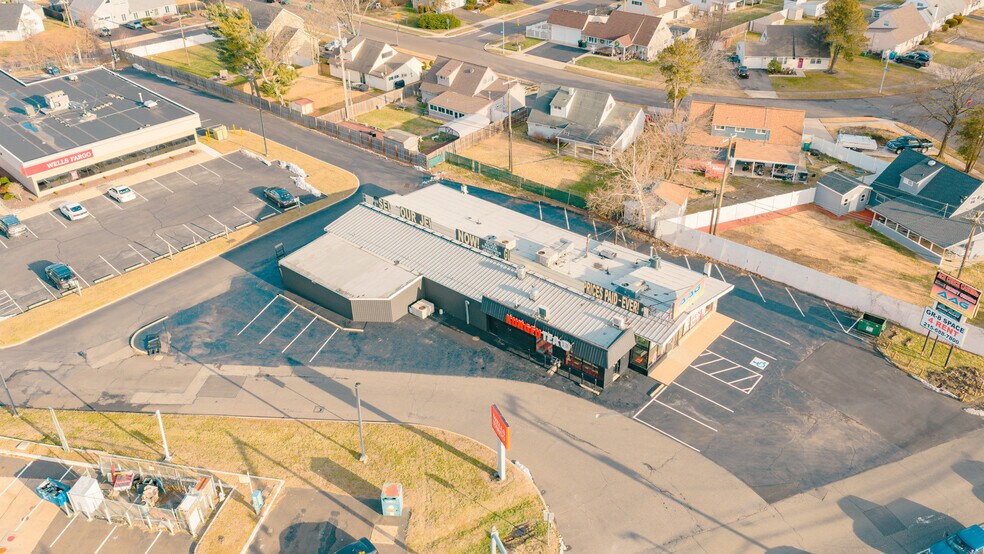 More Photos Of 4034 Veterans Hwy, Levittown Storefront For Lease