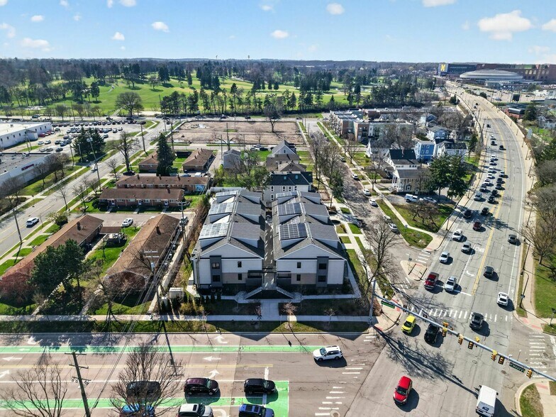 More Photos Of 830 Henry St, Ann Arbor Apartments For Sale