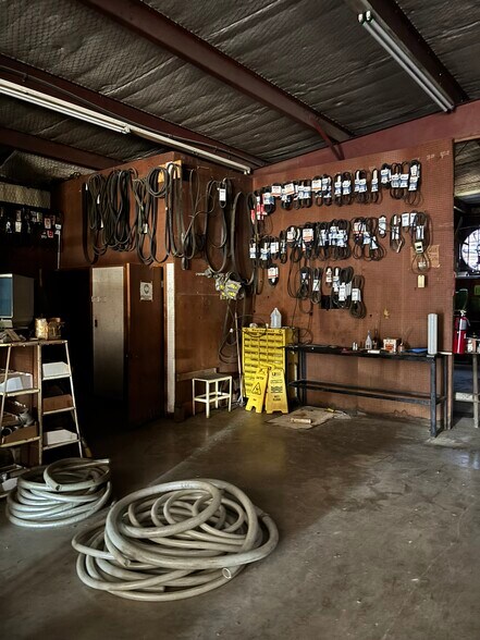 More Photos Of 5440 TX-123 Bypass South, Seguin Industrial For Sale