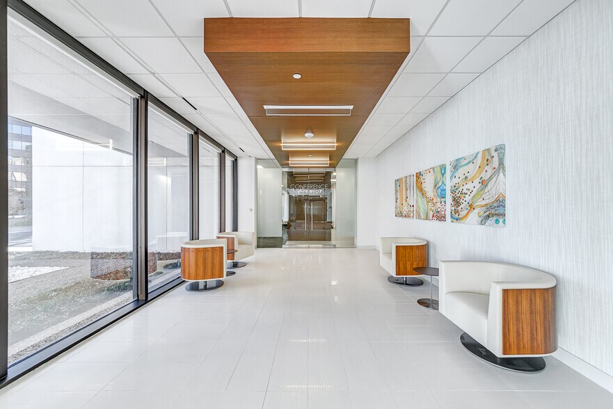 More Photos Of 5001 Lyndon B Johnson Fwy, Dallas Office For Lease