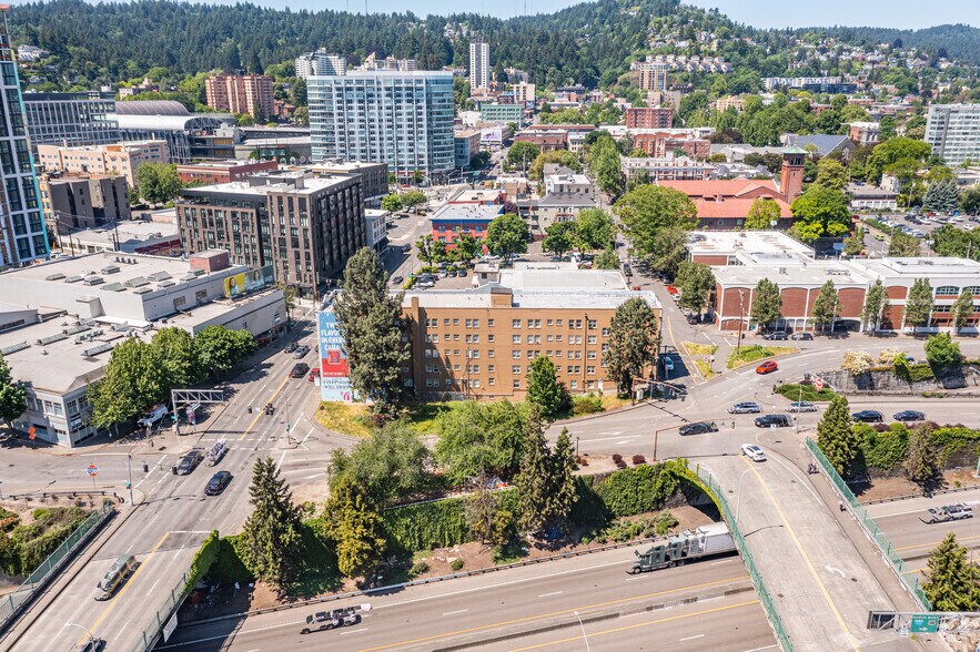 More Photos Of 1539-1541 W Burnside St, Portland Apartments For Sale