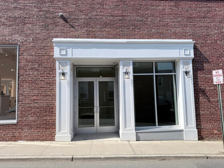 More Photos Of 124-128 Nassau St, Princeton General Retail For Lease