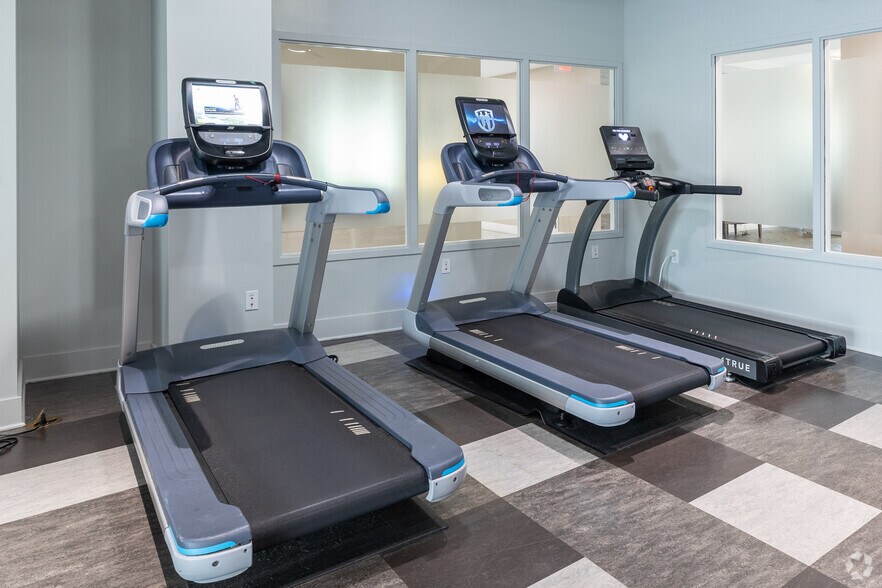 More Photos Of 9142 Richmond Hwy, Fort Belvoir Apartments For Lease