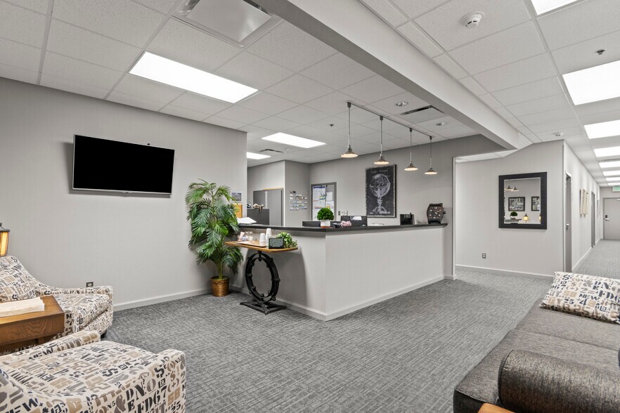 More Photos Of 600 Boulevard S, Huntsville Coworking Space