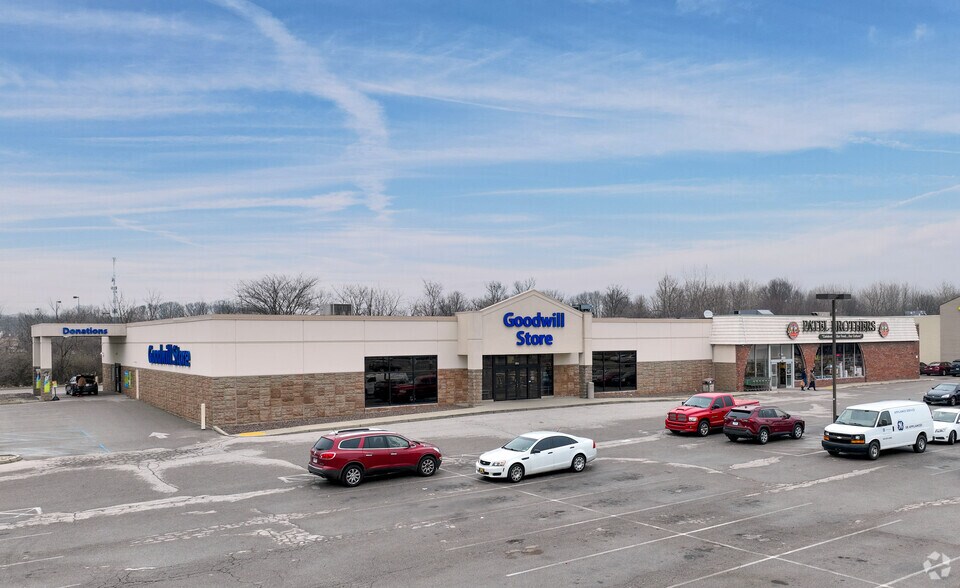 More Photos Of 6302 E 82nd St, Indianapolis Freestanding For Sale