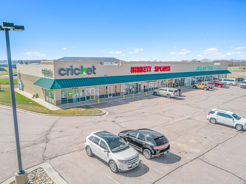 More Photos Of 1319 Holton Dr, Le Mars Unknown For Lease