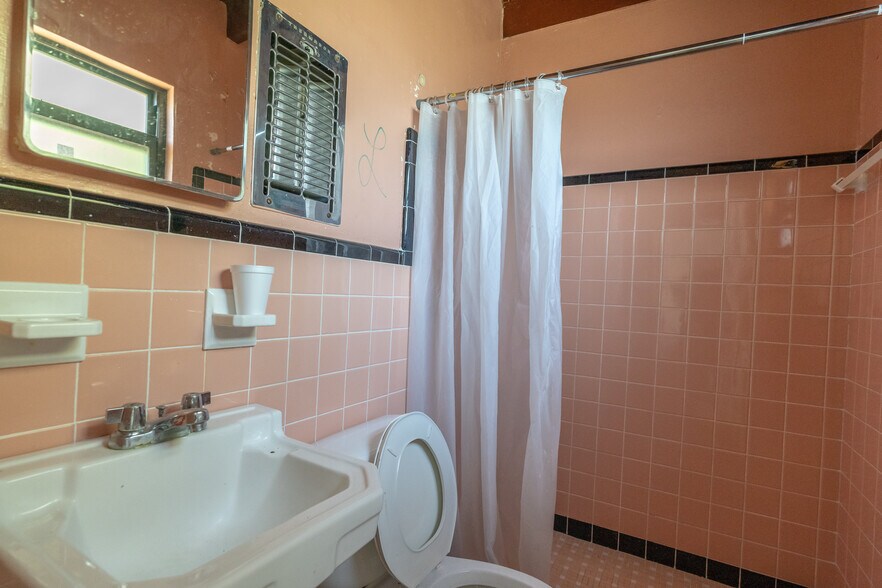 More Photos Of 11103 Tamiami Trl E, Naples Land For Sale