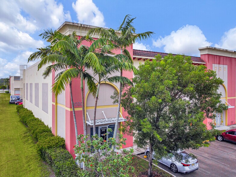 More Photos Of 2020 NW 129th Ave, Miami Warehouse For Lease