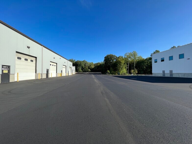 More Photos Of 17 Enterprise Dr, Monroe Manufacturing For Lease