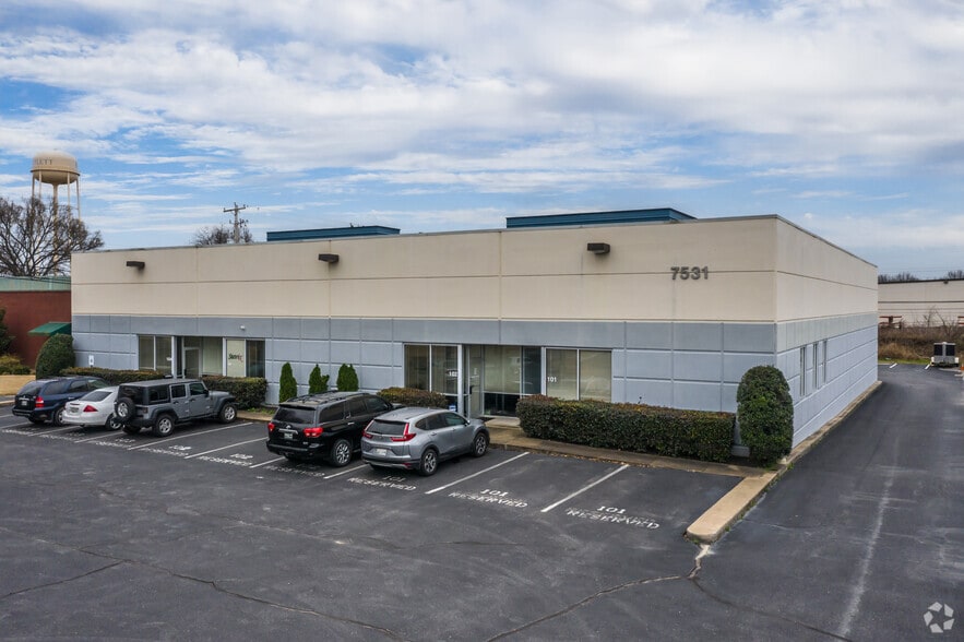 More Photos Of 7531 E Bartlett Corp Cv, Memphis Flex For Lease