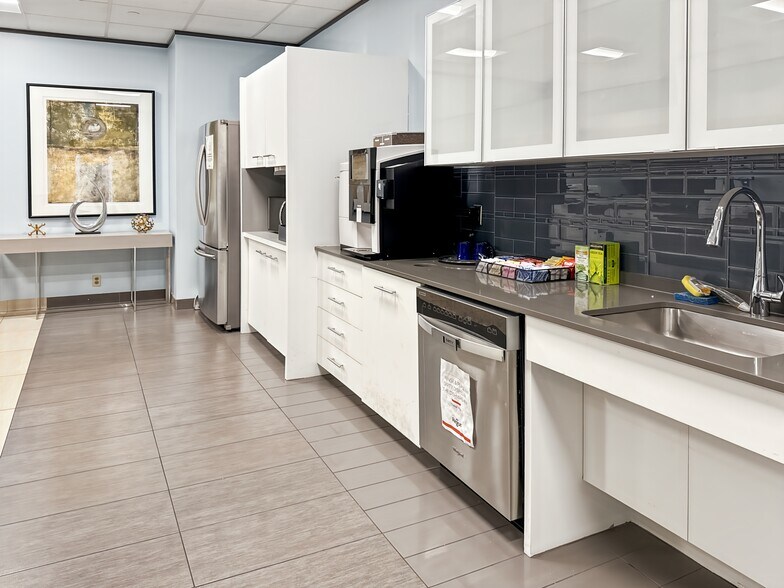 More Photos Of 9442 Capital Of Texas Hwy N, Austin Coworking Space