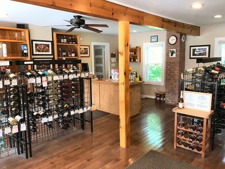More Photos Of 5059 US Highway 209, Accord Storefront Retail Residential For Sale