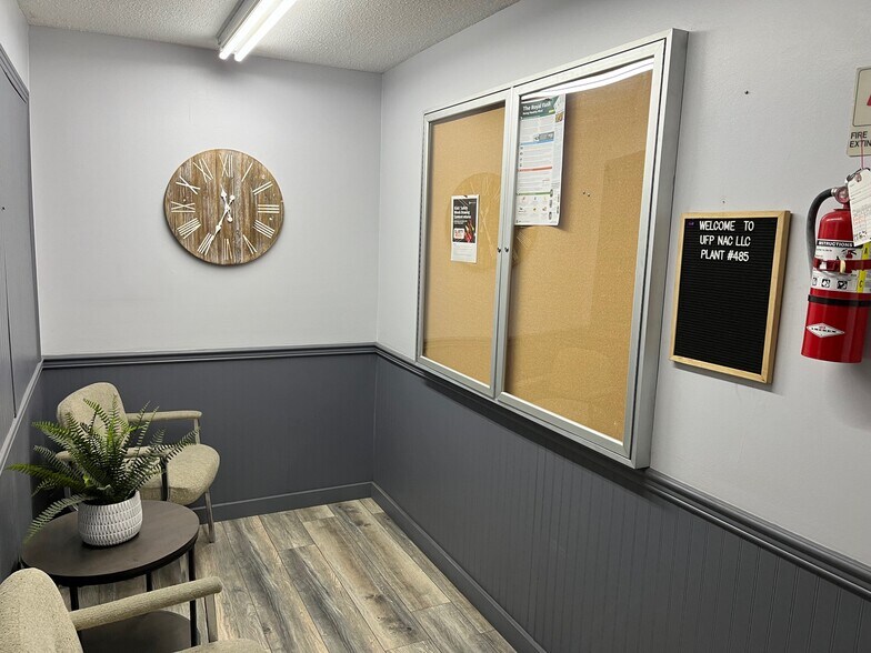 More Photos Of 149 Industrial Park Rd, Sharon Industrial For Sale