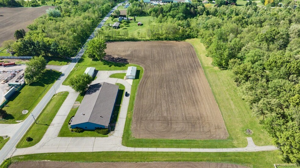 More Photos Of 16771 S 15th St, Galesville Warehouse For Sale