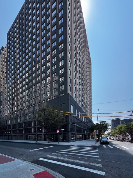 More Photos Of 94-15 Sutphin Blvd, Jamaica Apartments For Lease