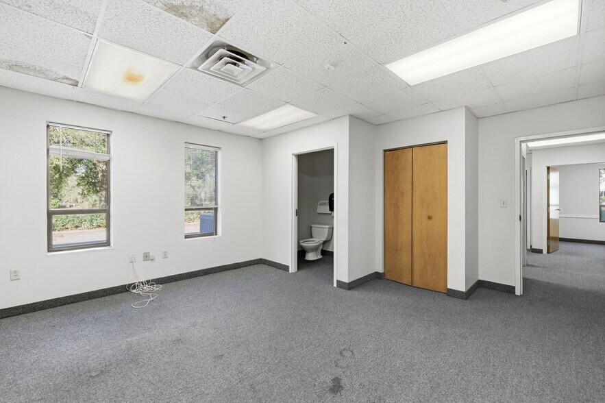 More Photos Of 451 SW 57th Ave, Ocala Distribution For Lease