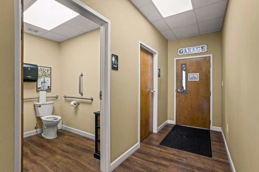More Photos Of 118 Rainbow Lake Rd, Boiling Springs Auto Dealership For Sale
