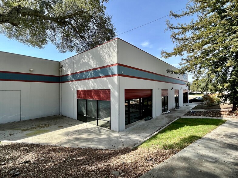 More Photos Of 3100 El Camino Real, Atascadero Industrial For Lease