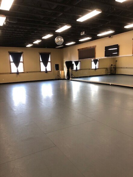 More Photos Of 786 E Division St, Park City Loft Creative Space For Lease