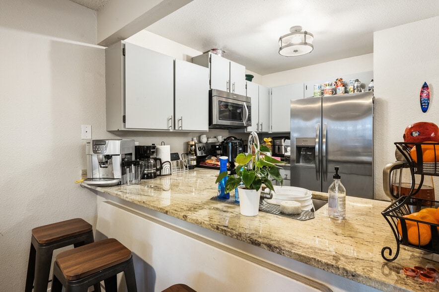 More Photos Of 3201-3205 S 208th St, Seatac Apartments For Sale