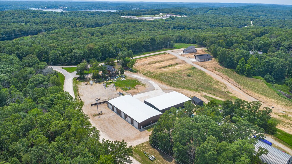 More Photos Of 100 Man Cave, Sunrise Beach Self Storage For Sale