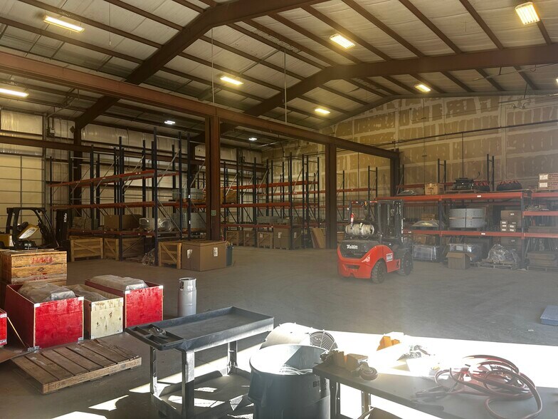 More Photos Of 1225 S Faudree Rd, Odessa Warehouse For Lease